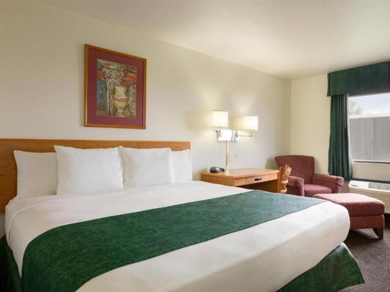 Travelodge By Wyndham Alpine Esterno foto