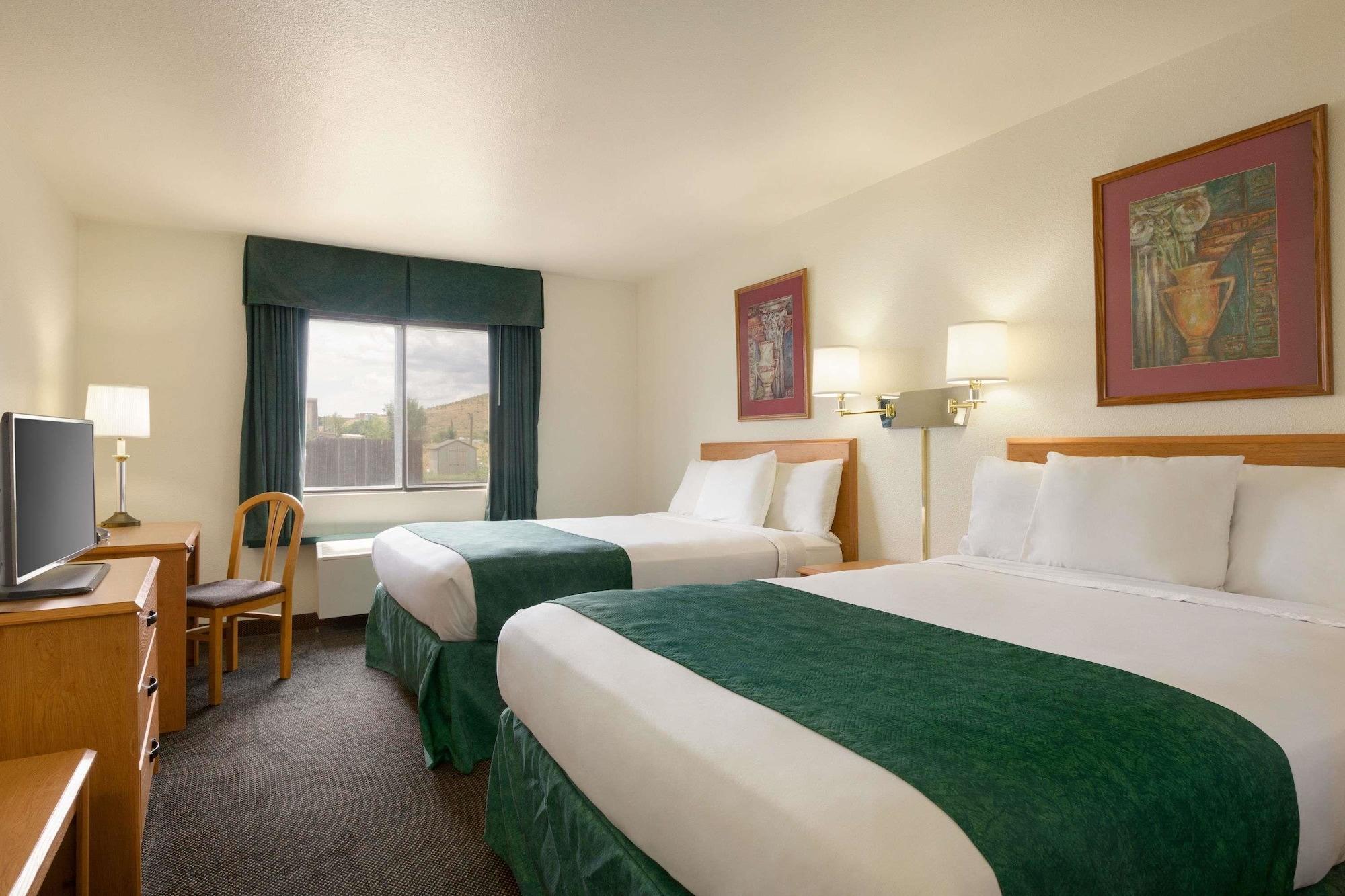 Travelodge By Wyndham Alpine Esterno foto