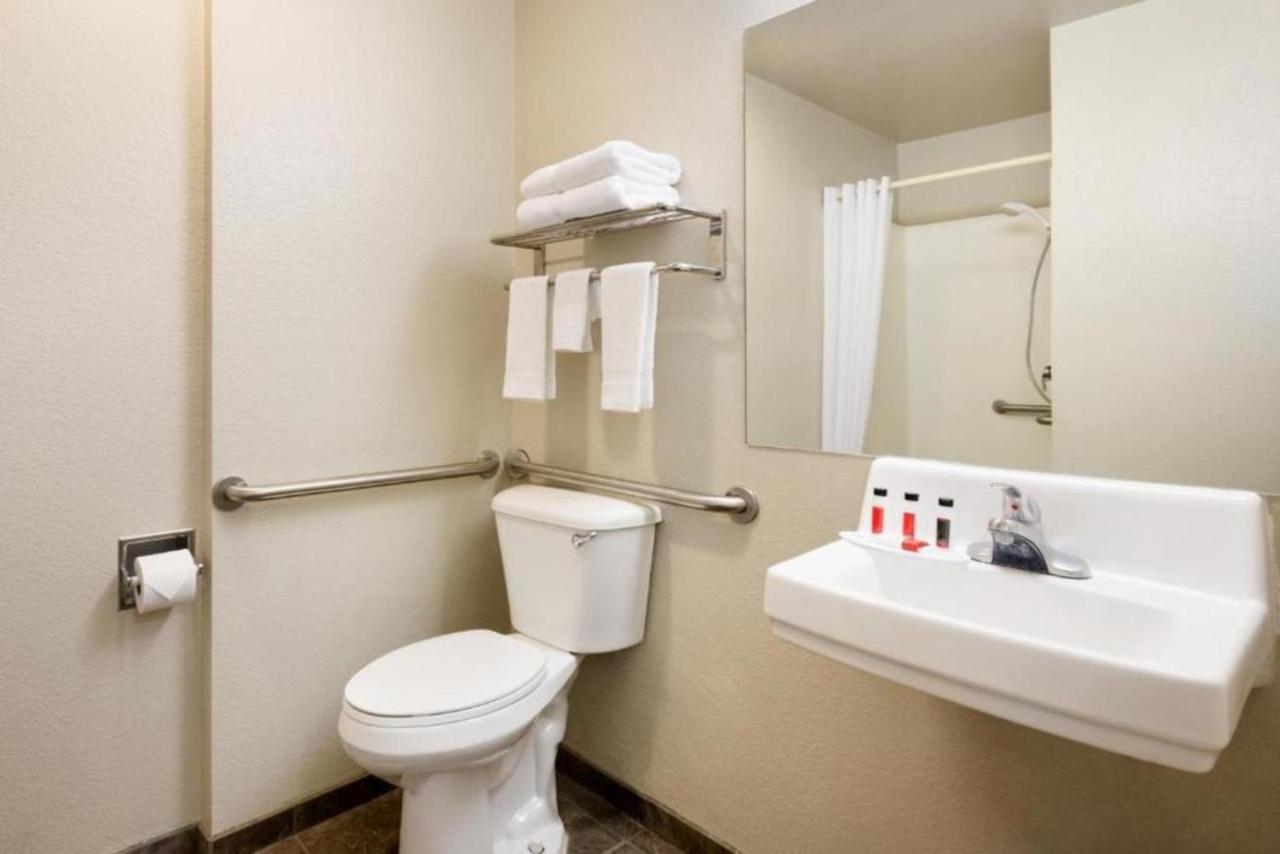 Travelodge By Wyndham Alpine Esterno foto
